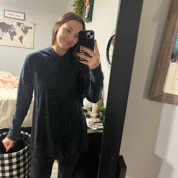 Lululemon Jacket - Picture 6 of 7